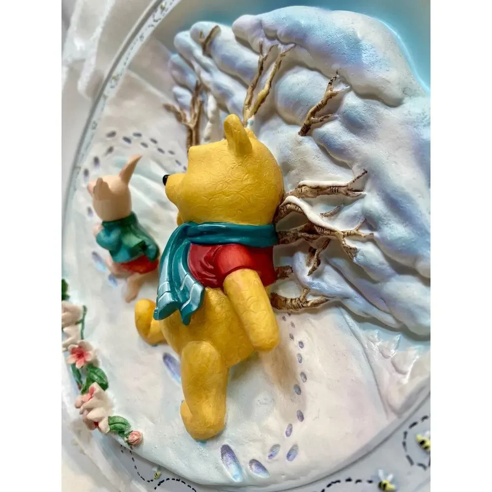 Winnie the Pooh Do You Think It's...A Woozle? Disney Bradford Exchange 3D Plate